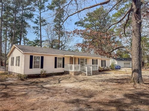 575 Veterans Rd, Saint Pauls, NC, 28384-8409 | Card Image