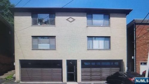 181 Palisade Ave, Cliffside Park, NJ, 07010-1211 | Card Image