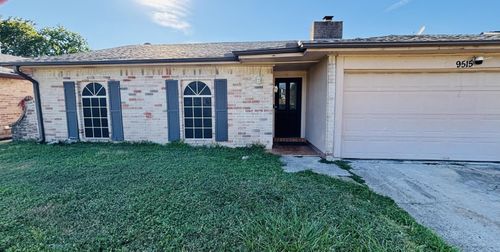 9515 Water Park Ct, Houston, TX, 77086-2613 | Card Image