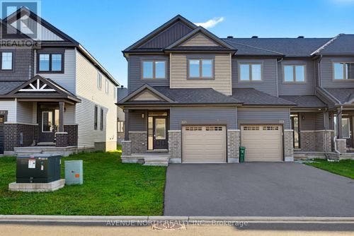 321 Grackle St, Gloucester, ON, K1X0G6 | Card Image