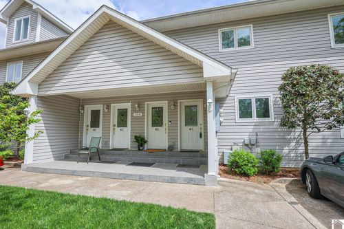 106 Treetops Ln, Benton, KY, 42025-6535 | Card Image