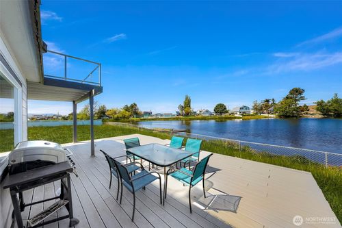 4431 Saltspring Dr, Ferndale, WA, 98248-9020 | Card Image