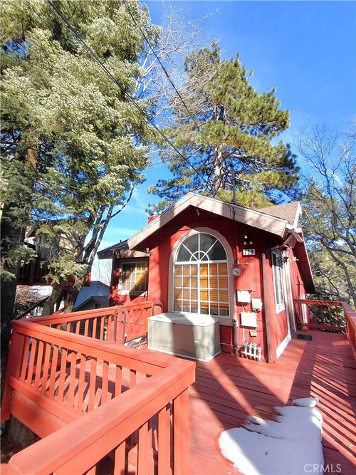 729 E Victoria Ct, Lake Arrowhead, CA, 92352 | Card Image