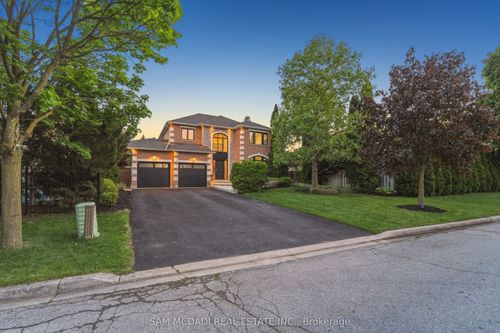 6311 Mulberry Cres, Mississauga, ON, L5V1B7 | Card Image