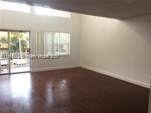 apt-h202-18111 Nw 68th Ave, Hialeah, FL, 33015-3939 | Card Image
