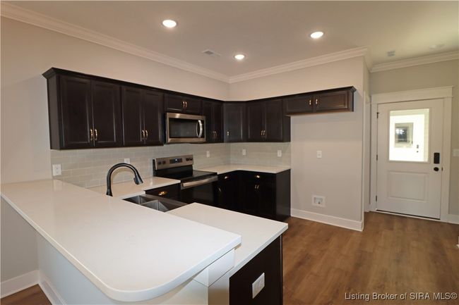 1237 Parkland Trail, Home with 3 bedrooms, 2 bathrooms and null parking in Jeffersonville IN | Image 4