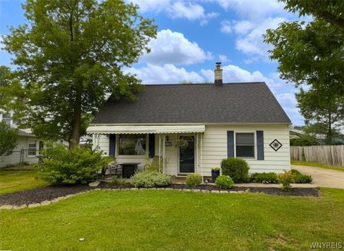 1158 Stony Point Rd, Grand Island, NY, 14072-2715 | Card Image