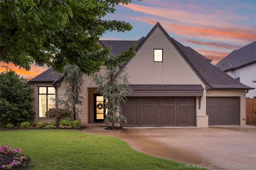 1120 E 37th Place, Tulsa, OK, 74105 | Card Image