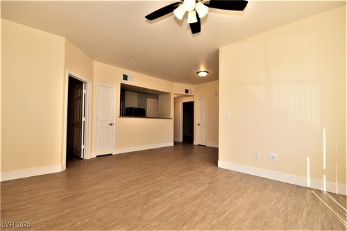 1092-8000 Badura Ave, Las Vegas, NV, 89113-2105 | Card Image