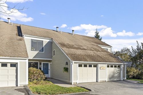 unit-5-16 Concord Greene, Concord, MA, 01742-3106 | Card Image