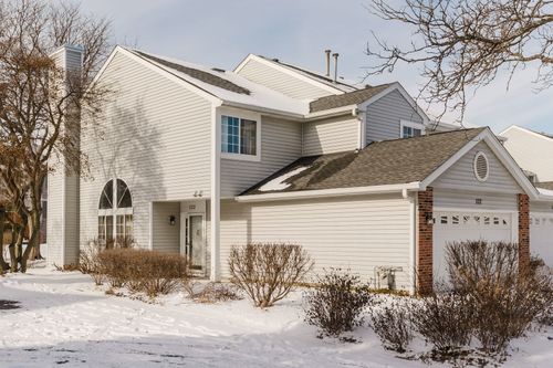 122 Brittany Dr, Streamwood, IL, 60107-1387 | Card Image