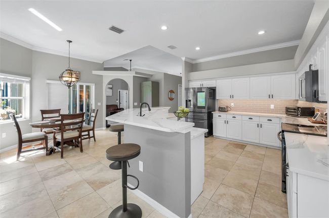 Light Bright Kitchen | Image 16