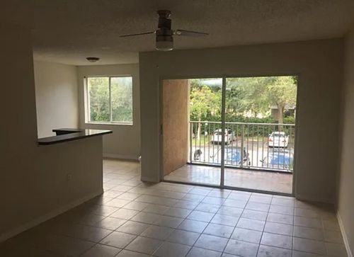 apt-203-6-3874 Lyons Rd, Coconut Creek, FL, 33073-4491 | Card Image