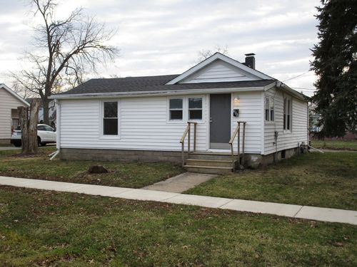 306 S Page St, Harvard, IL, 60033-2729 | Card Image