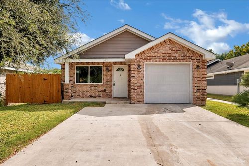 312 N 17th St, McAllen, TX, 78501-4745 | Card Image