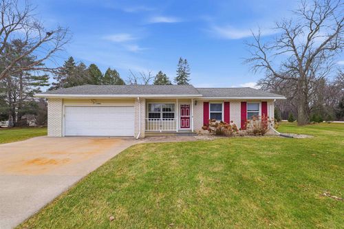 N7446 Beaver Bay Dr, Beaver Dam, WI, 53916-9208 | Card Image