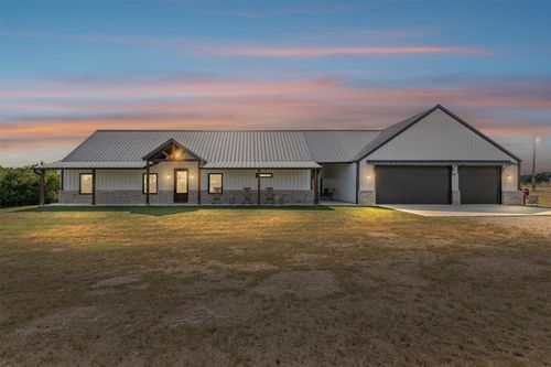 2653 Old Decatur Rd, Decatur, TX, 76234-6425 | Card Image