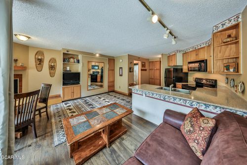 c3063-313 Iron Horse Way, Winter Park, CO, 80482-5443 | Card Image