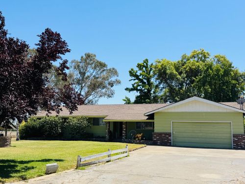 9086 Gerber Road, Sacramento, CA, 95829 | Card Image