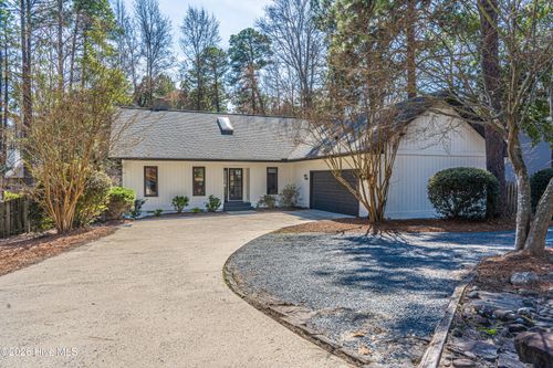 980 Monticello Dr, Pinehurst, NC, 28374-8608 | Card Image