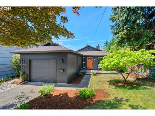 3427 Ne 32nd Pl, Portland, OR, 97212-2638 | Card Image