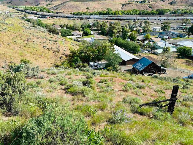 245 3 Rd St W, House other with 3 bedrooms, 2 bathrooms and 4 parking in Huntington OR | Image 36