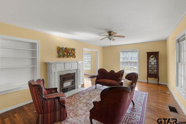 1405 Mockingbird Ln, House other with 4 bedrooms, 2 bathrooms and null parking in Tyler TX | Image 5