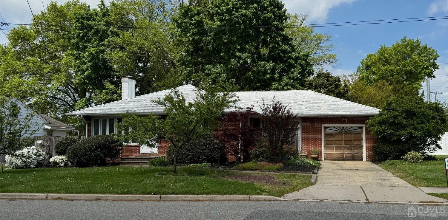 Ochs Ave, Milltown, NJ 08850