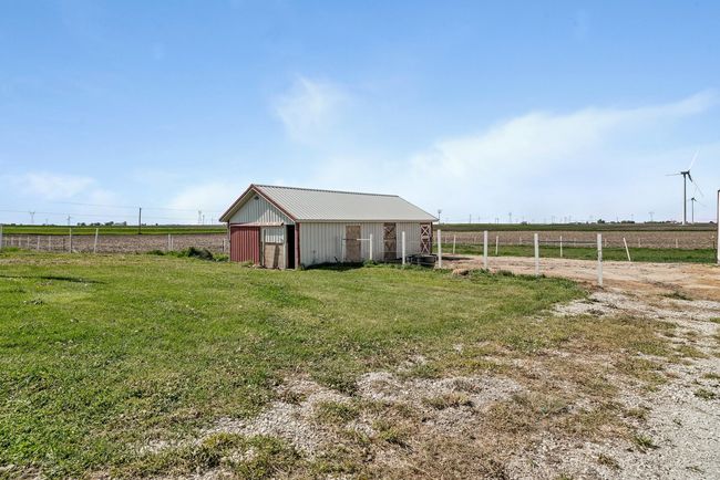 3 Stable Horse Barn with Dry Lot and Pasture | Image 29