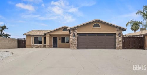 103 Granite Ln, Delano, CA, 93215-3581 | Card Image
