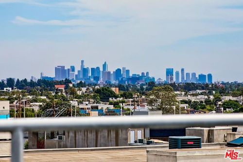 302-964 Hancock Avenue, West Hollywood, CA, 90069 | Card Image