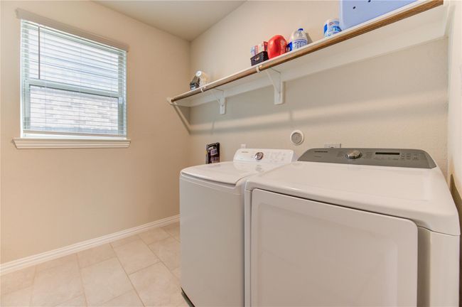 Walk in laundry room. | Image 32