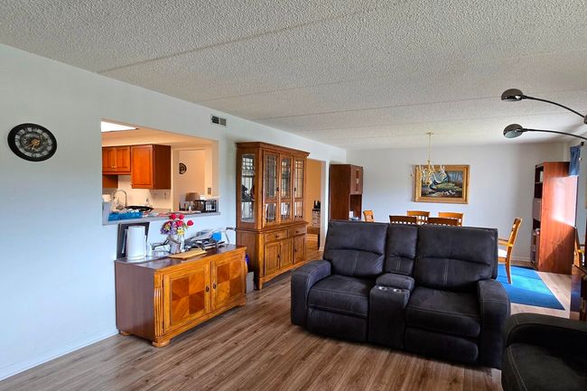 APT-202 - 650 Whitney Ct, Condo with 2 bedrooms, 2 bathrooms and 1 parking in Gurnee IL | Image 5