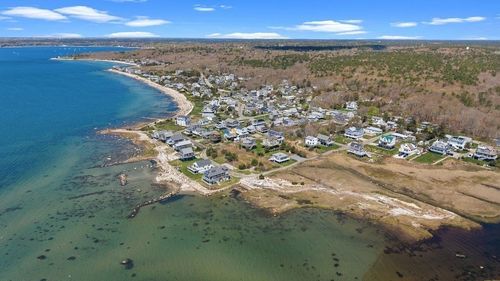 17 Island St, Mattapoisett, MA, 02739-2150 | Card Image