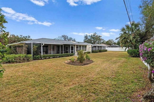 7460 W Country Club Dr N, Condo with 2 bedrooms, 2 bathrooms and null parking in Sarasota FL | Image 45