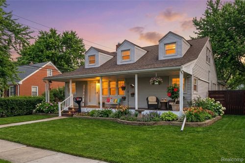 3505 16th St, Wyandotte, MI, 48192-6421 | Card Image