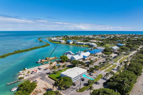 9-300 Duck Key Dr, Duck Key, FL, 33050 | Card Image