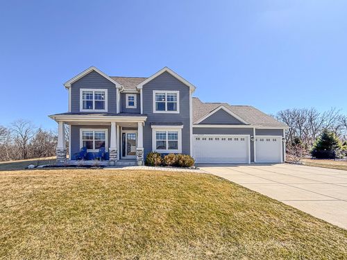 W275N358 Arrowhead Trl, PEWAUKEE, WI, 53188 | Card Image