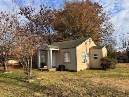 211 Nw 3rd St, Kensett, AR, 72082-3616 | Card Image