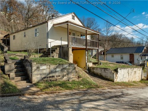 1302 Adele St, Charleston, WV, 25302-1006 | Card Image