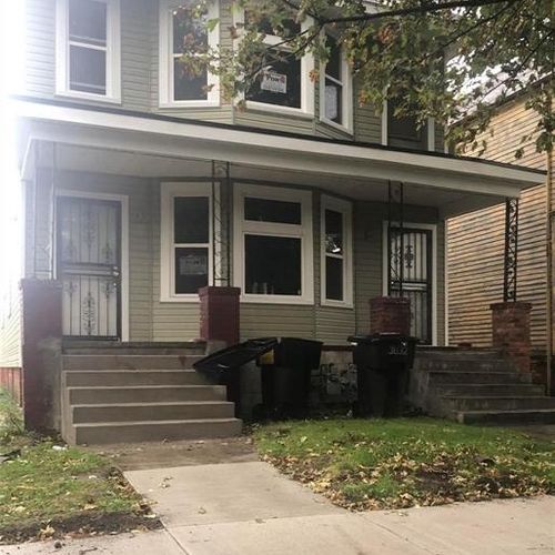 3028 Hurlbut St, Detroit, MI, 48214-2186 | Card Image
