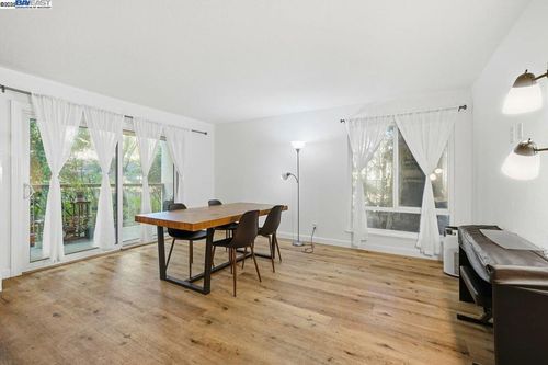 apt-102-310 N Civic Dr, Walnut Creek, CA, 94596-3604 | Card Image