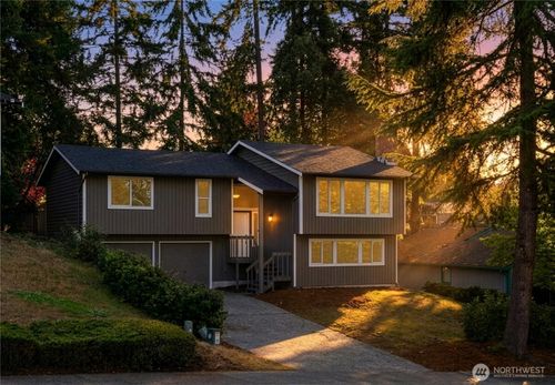 217 S 315th Pl, Federal Way, WA, 98003-5248 | Card Image