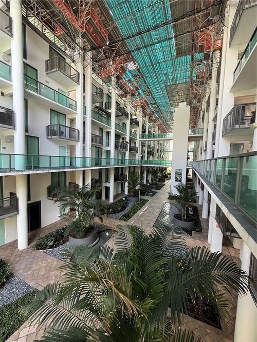 apt-313-6000 Collins Ave, Miami Beach, FL, 33140-2374 | Card Image