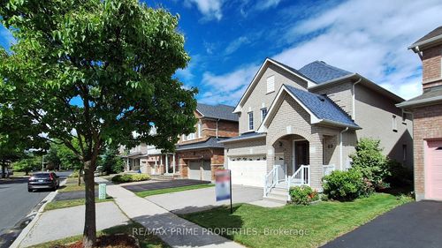 49 Rembrandt Dr, Unionville, ON, L3R4X3 | Card Image