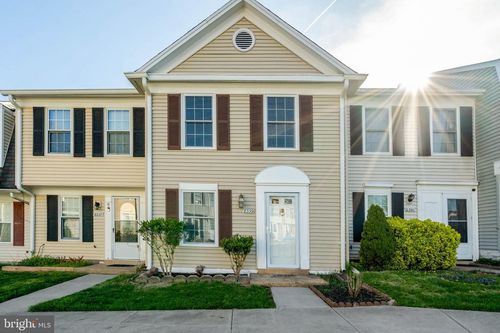 8339 Felsted Ln, MANASSAS, VA, 20110-4556 | Card Image