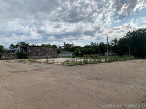 706 Broadway Ave, Davenport, OK, 74026 | Card Image