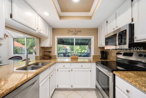 7442-3 Shelter Cove Ln, Hilton Head Island, SC, 29928-1503 | Card Image