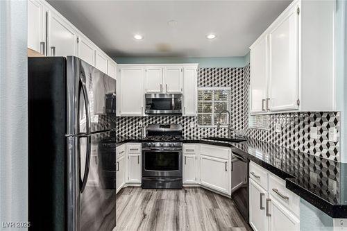 521-75 N Valle Verde Dr, Henderson, NV, 89074-1758 | Card Image