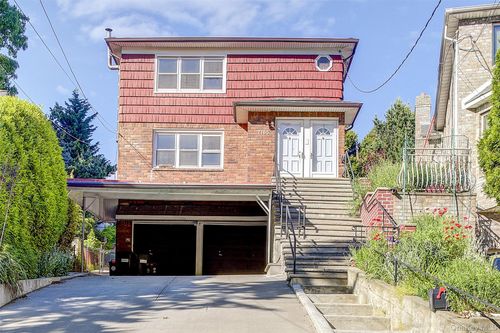 1-71-65 Douglaston Pkwy, Little Neck, NY, 11362-1936 | Card Image